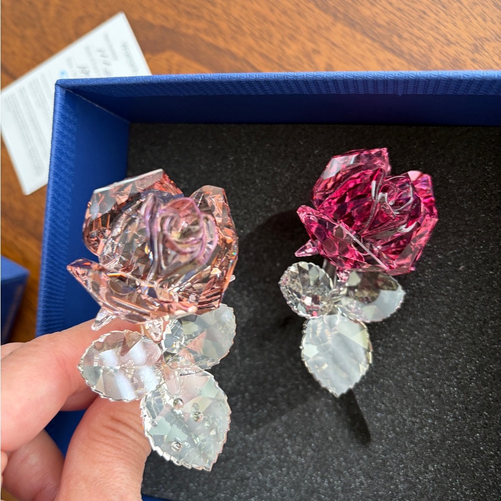 SWAROVSKI Crystal Rose Ornament - Pale Pink and Clear - Picture 8 of 8